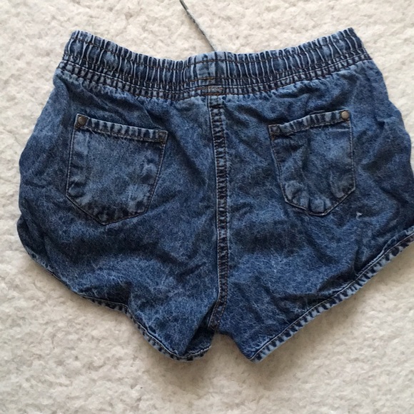 Shorts Divided - Picture 2 of 2